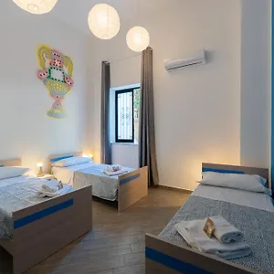 https://cortile-dei-giusti.sicilyhotelsitaly.net